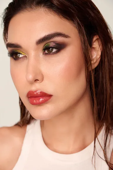 green-eyeshadow-beauty-retouch